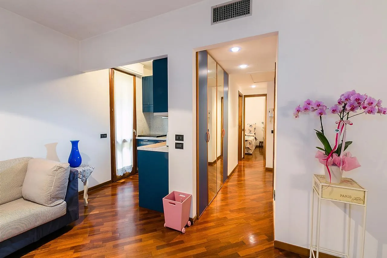 Sirmio Apartments - Primavera Stay Sirmione 0*,