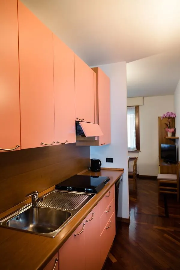 Sirmio Apartments - Primavera Stay Sirmione