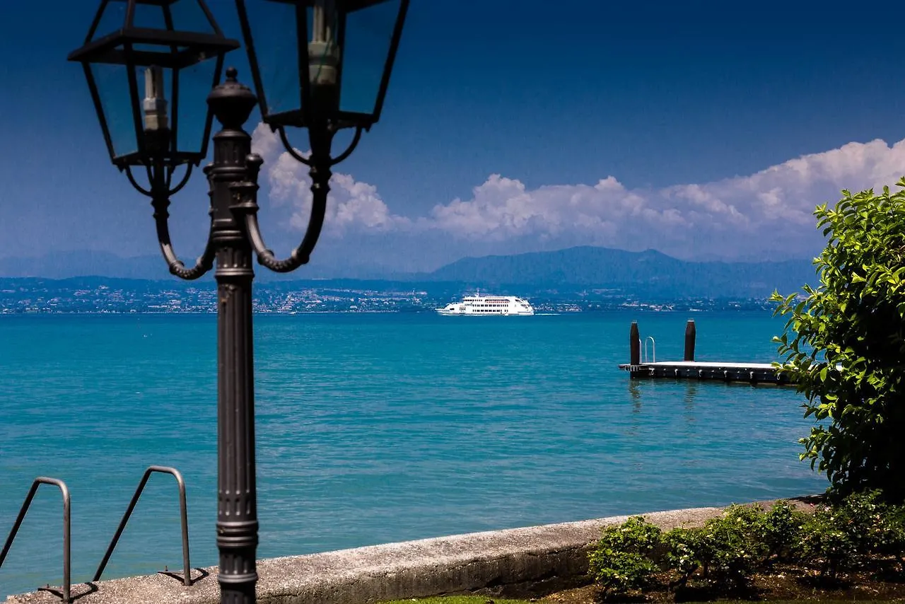 Sirmio Apartments - Primavera Stay Sirmione Italy